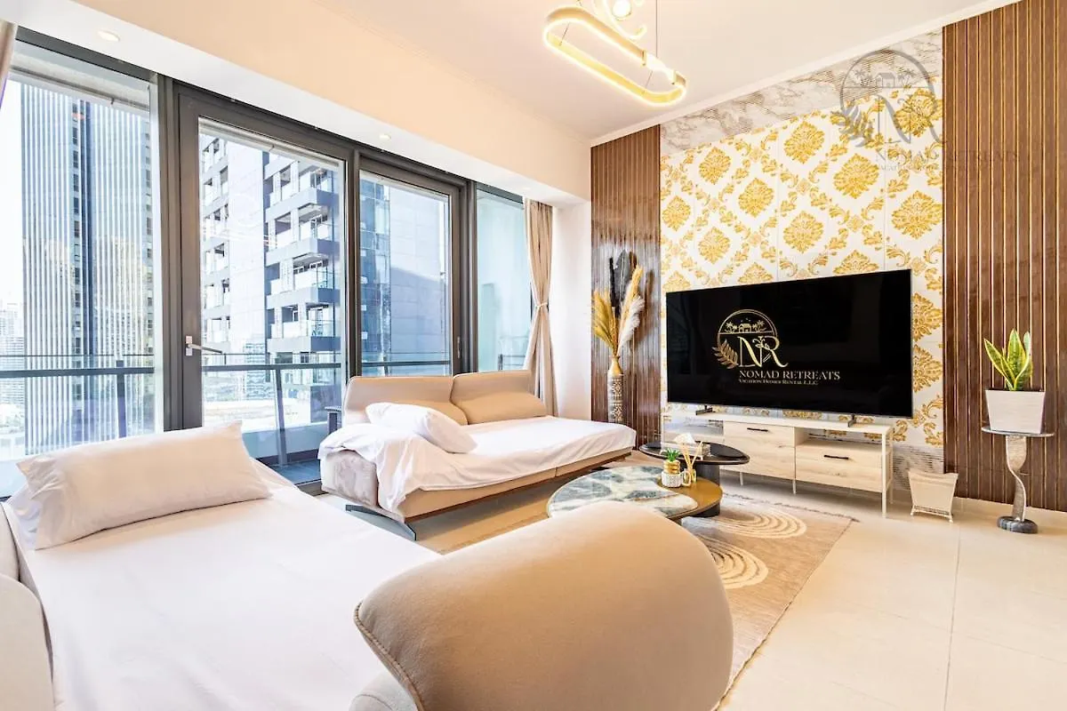 Nomad Retreats- Silverene Tower Marina View Dubai 0*,  United Arab Emirates