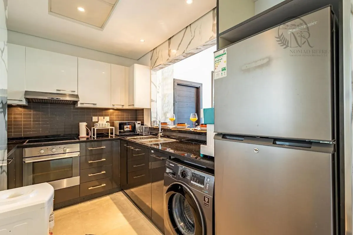 Nomad Retreats- Silverene Tower Marina View Dubai Apartment