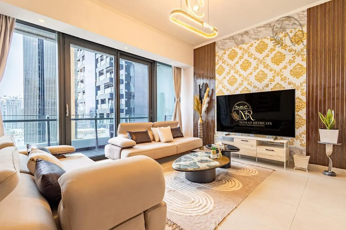 Nomad Retreats- Silverene Tower Marina View Dubai Apartment