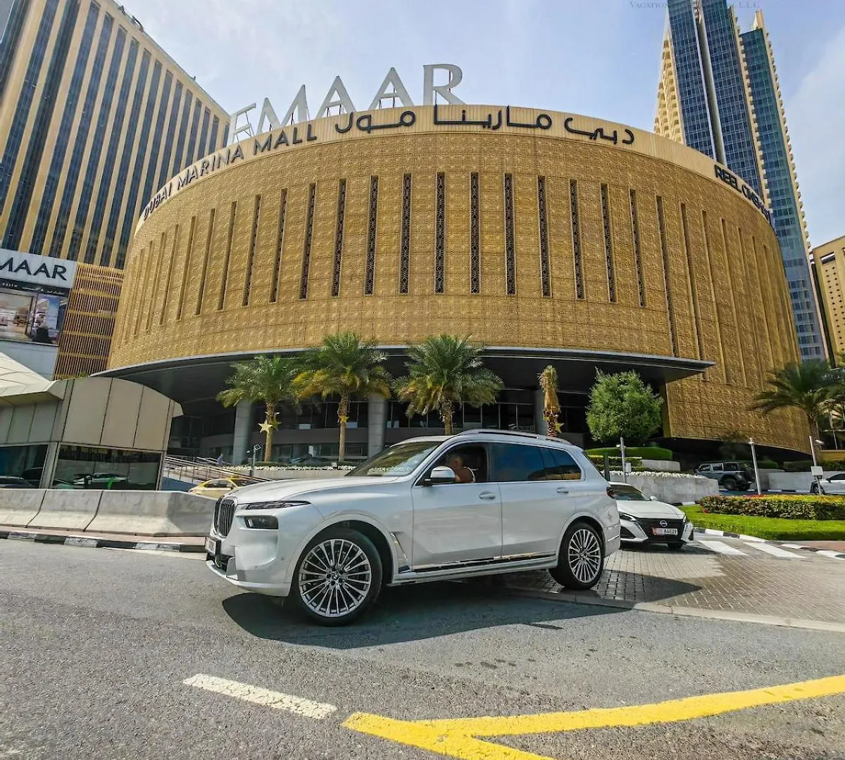 Nomad Retreats- Silverene Tower Marina View Dubai Apartment