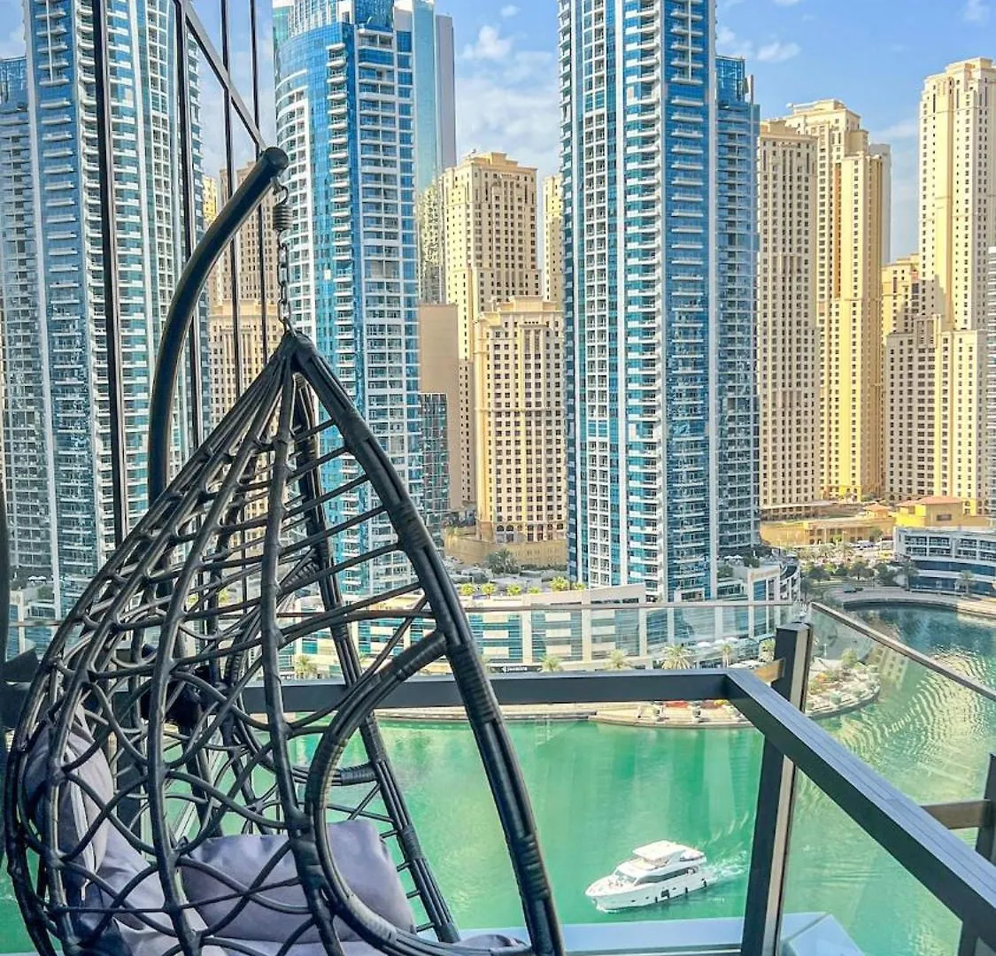 Nomad Retreats- Silverene Tower Marina View Dubai Apartment